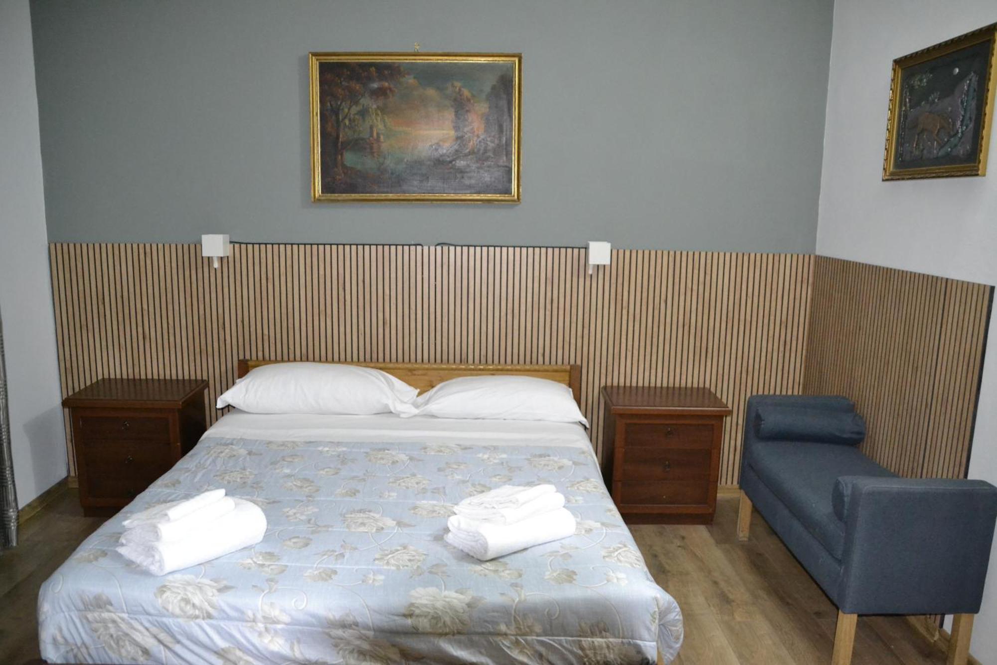Aurora Boreale Hotel Рим Екстериор снимка