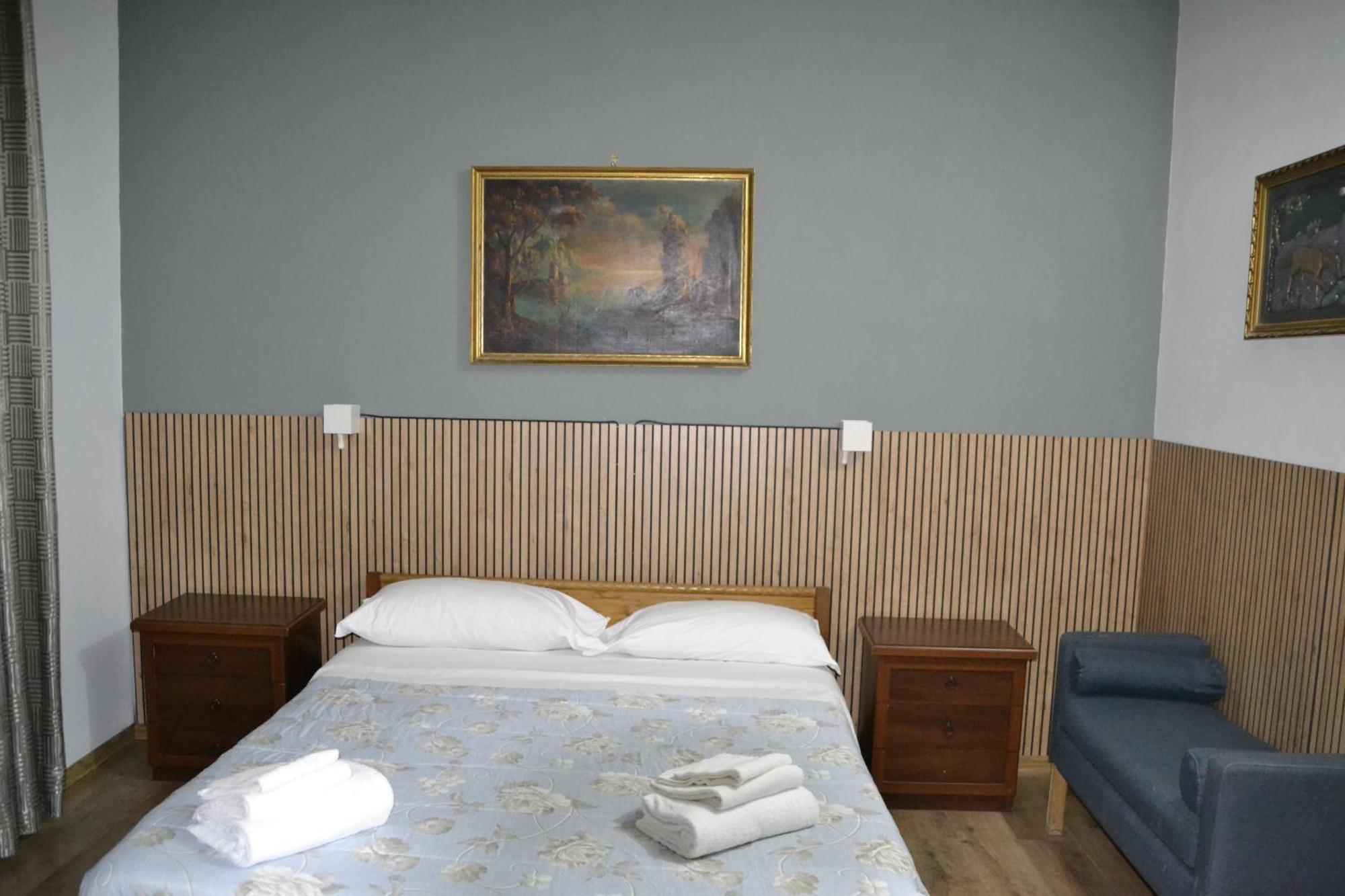 Aurora Boreale Hotel Рим Екстериор снимка